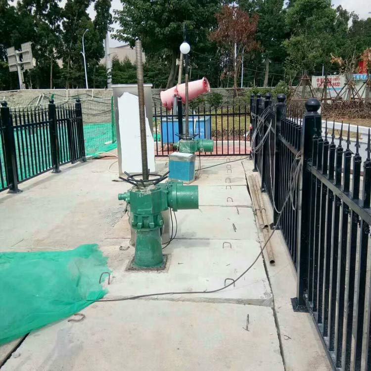 電裝式螺桿啟閉機