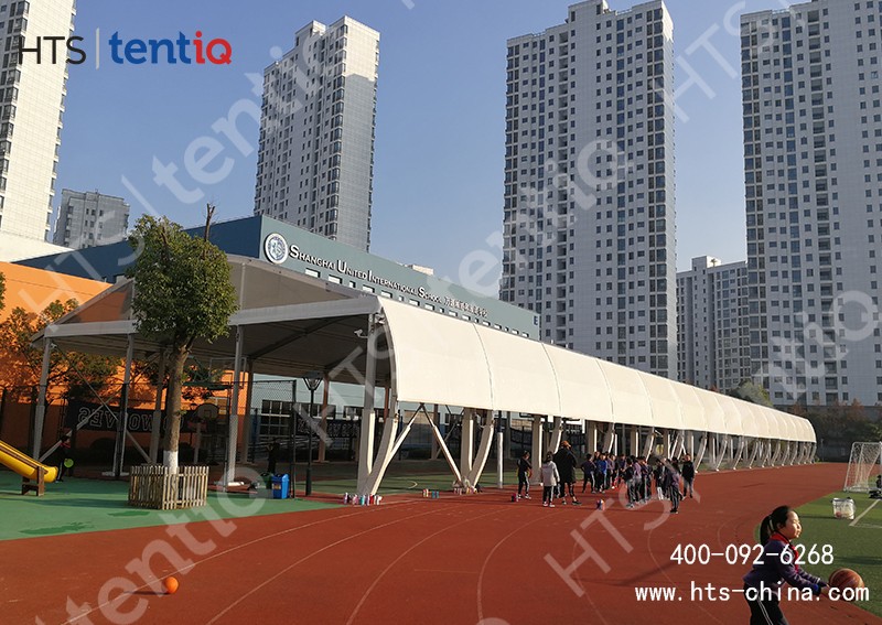 體育場(chǎng)頂棚用什么材料好？