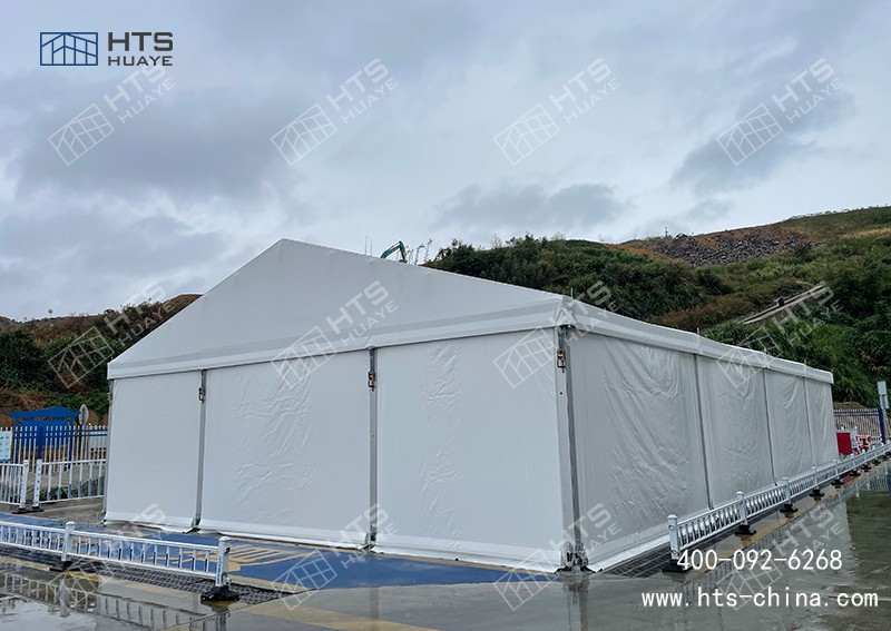 這座工業鋁合金篷房用作倉儲,因為沿海抗風11級 這座工業鋁合金篷房用作倉儲,因為沿海抗風11級