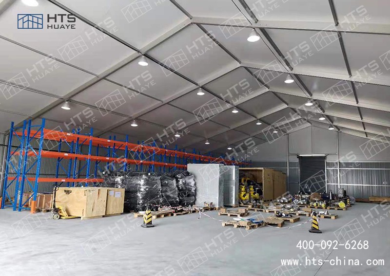 簡(jiǎn)易戶外倉(cāng)庫(kù)篷房滿足當(dāng)?shù)叵嚓P(guān)部門以及設(shè)計(jì)院的要求 簡(jiǎn)易戶外倉(cāng)庫(kù)篷房滿足當(dāng)?shù)叵嚓P(guān)部門以及設(shè)計(jì)院的要求